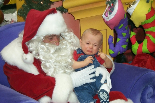 Hildebrand Christmas ScreenSaver/640x480_2000-12-07 Santa-Vale.jpg